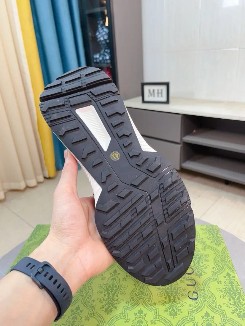 Men's shoes 💰458🌹🌹GUCCI [Gucci] New high-end brand of men's shoes, the latest fashionable casual men's shoes, trendy and versatile, relaxed and sporty style, uppers imported from Italy, first-layer cowhide, genuine leather lining, and ultra-fine workmanship. Original personalized fashionable rubber wear-resistant outsole, light and comfortable on the foot, size 38-44